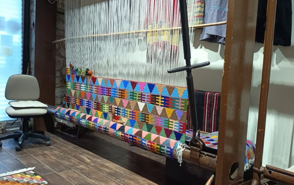Weaving in Tyros